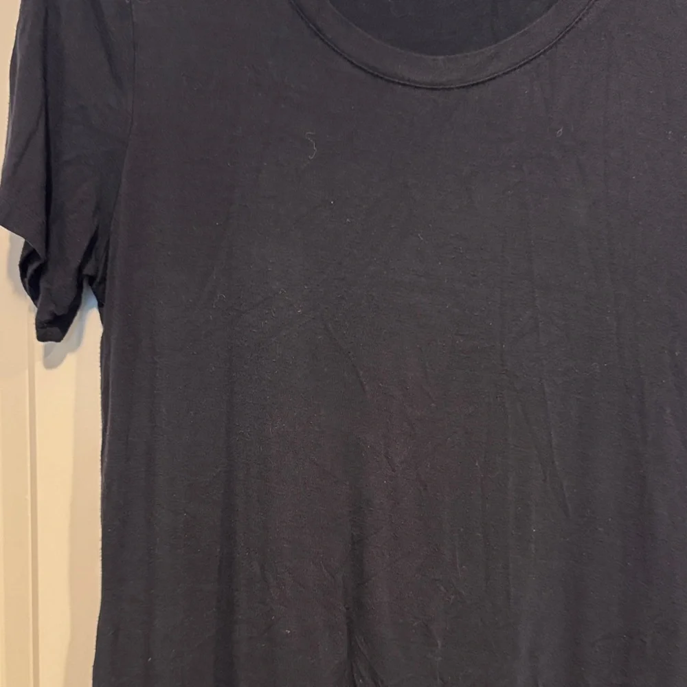 Daily Ritual Classic Black Tee - Picture 3 of 10